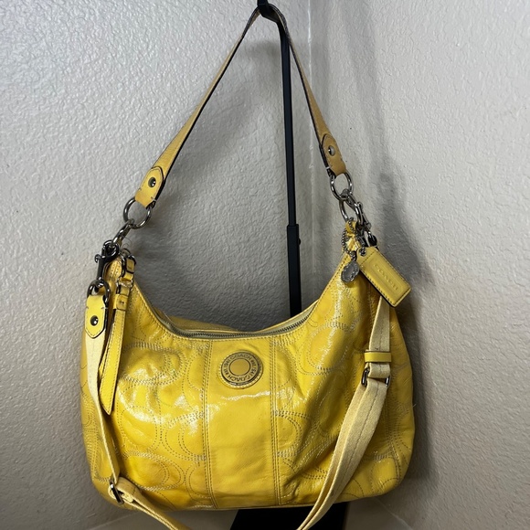 COACH Vintage Patent Leather Signature Hobo Bag in Soft Yellow - Picture 7 of 11
